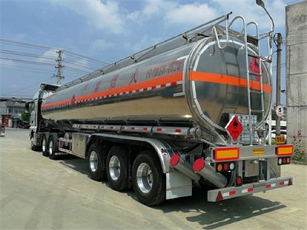鋁合金半掛30噸33噸35噸油罐車