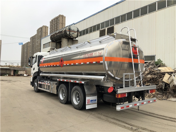 國六東風(fēng)天龍前四后八30.3方鋁合金油罐車